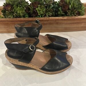 Dansko Charlotte Leather Black Cork Wedge Sandals size EU 41‎ EUC